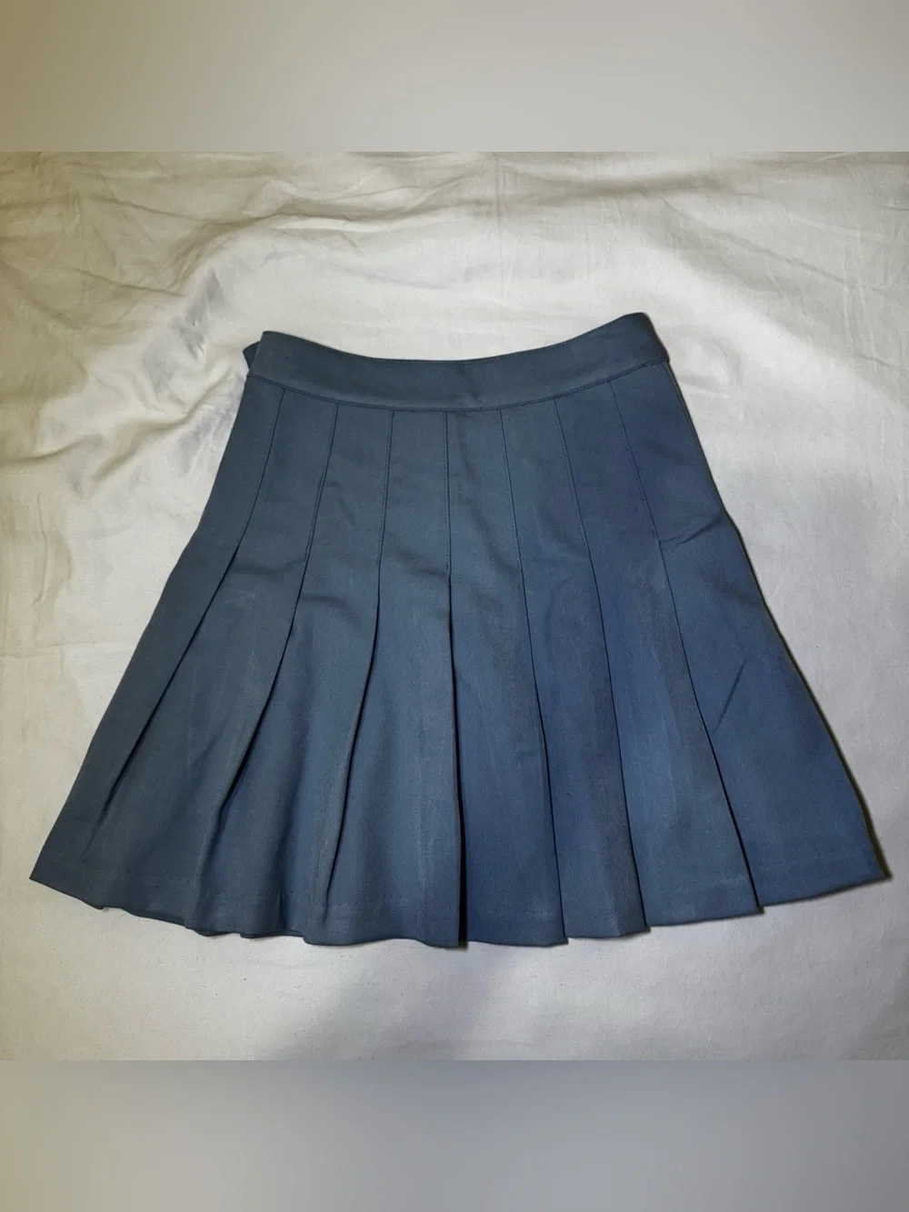 H&M line pleated